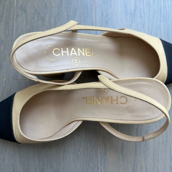 Chanel Slingbacks Beige Black Goatskin & Grosgrain Leather Heel Color Block - 36 - Picture 16 of 16